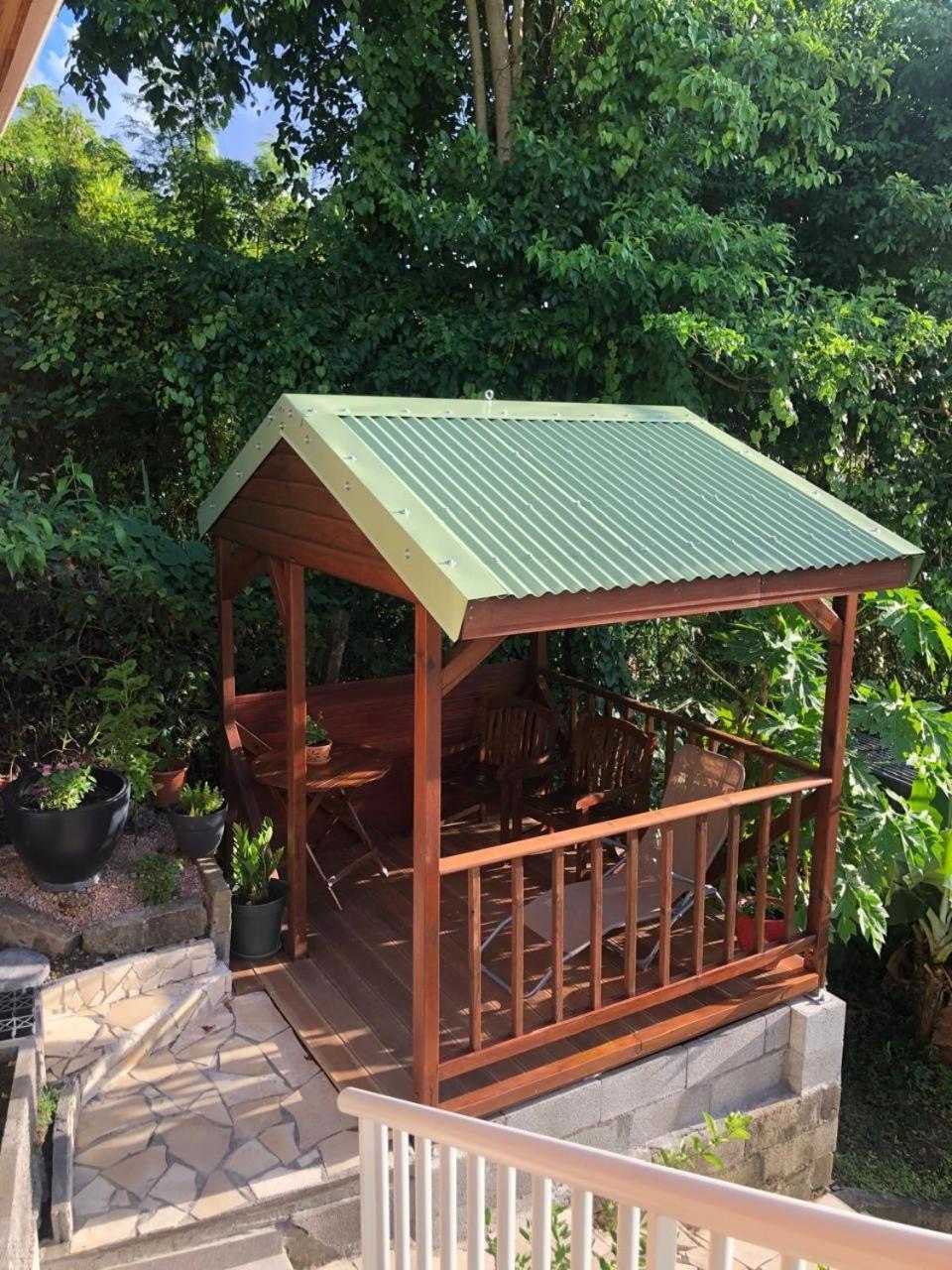 Bungalow Ixora 레자빔 외부 사진